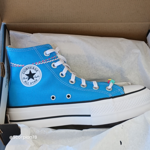 Converse CTAS  Lift Embroidered Bracelet Shoes Size 6 Wom - Picture 8 of 11